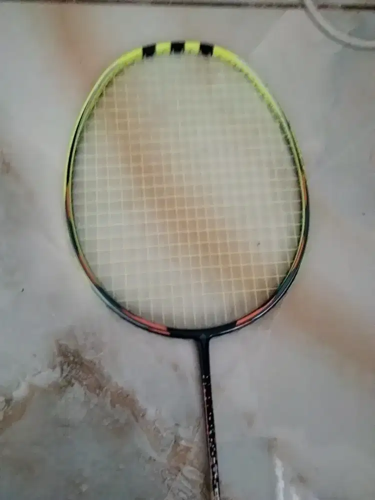 Nego Raket Badminton Adidas F1