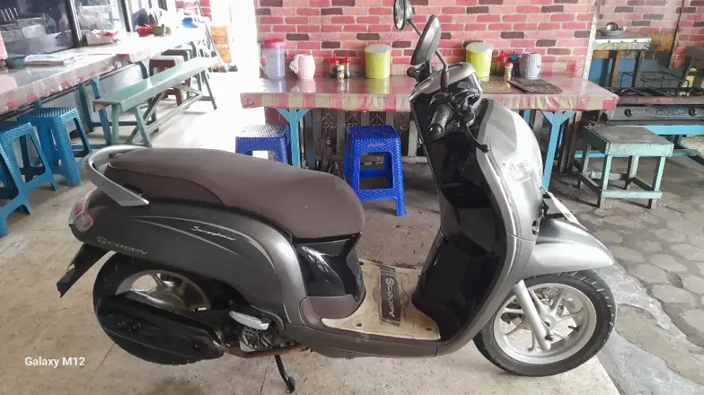 Di jual scoopy tahun 2018