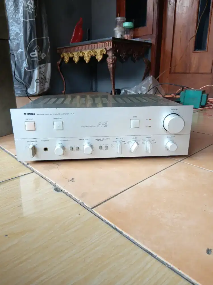 amplifier terintegrasi Yamaha Natural Sound Stereo Amplifier A-3