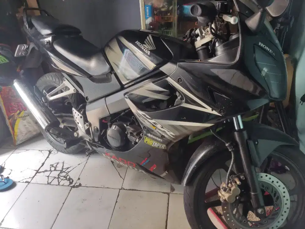 Honda CBR 150 R Thailand