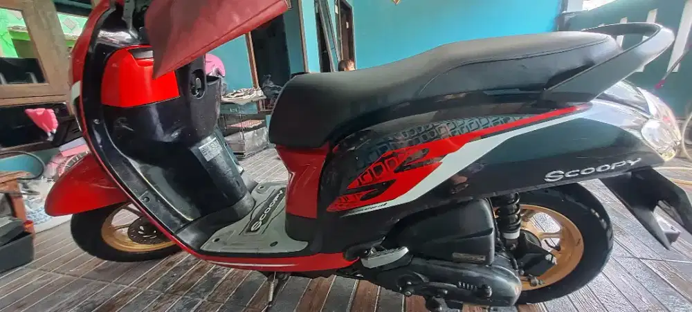 Di jual motor scoopy