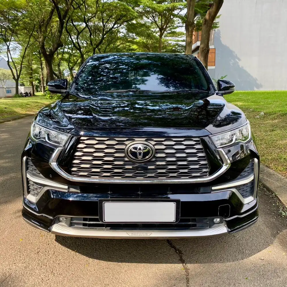 (Termurah Cash!) Zenix Q Hybrid Modellista 2023 Low KM