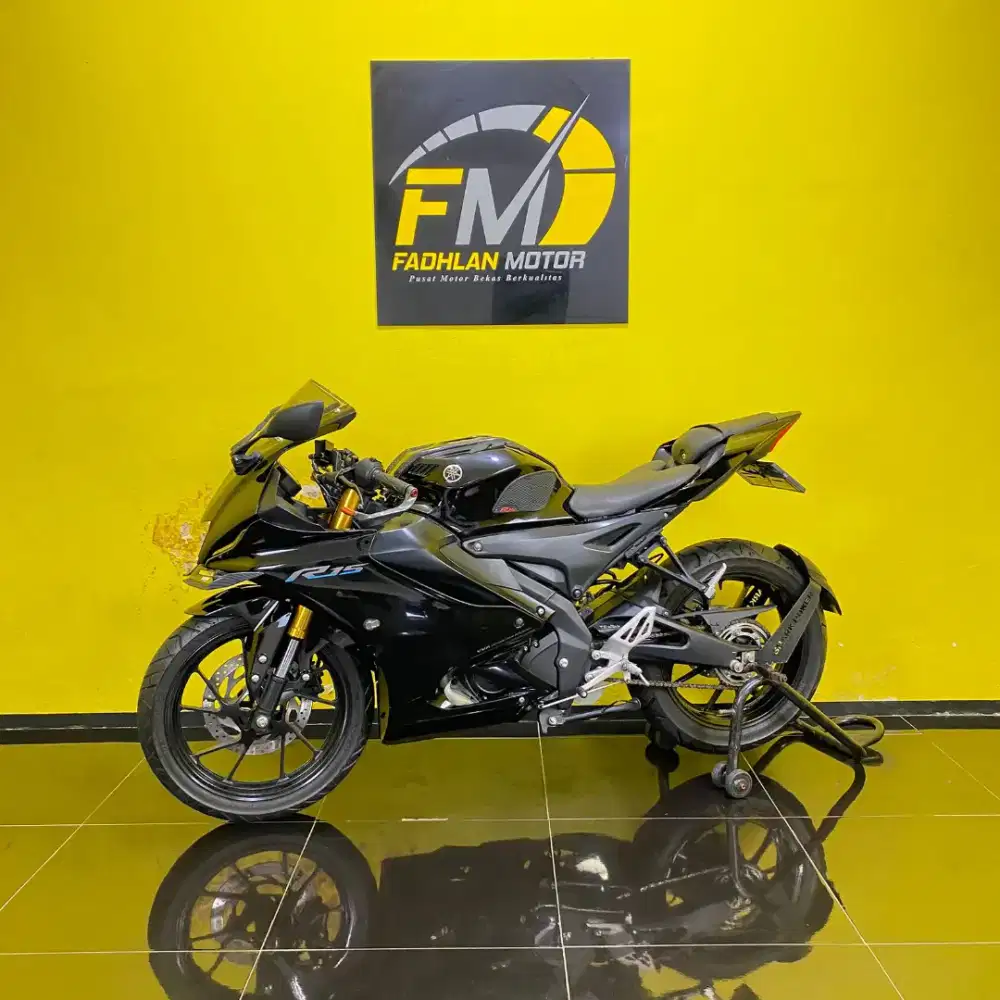 Yamaha R15 V4 Tahun 2022 Low KM Siap pakai