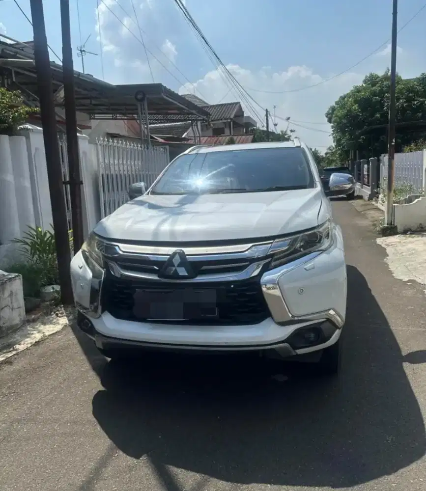 Mitshubishi Pajero sport Dakar 4x4 diesel