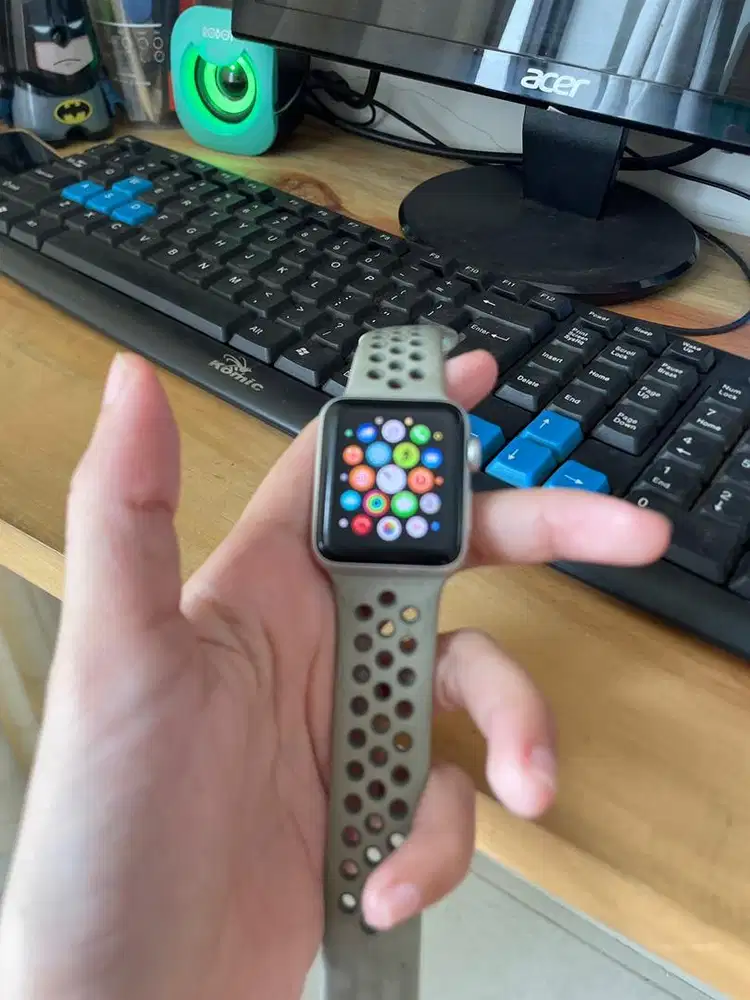 Iwatch series 3 preloved