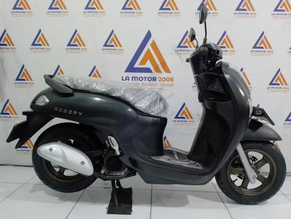 900RB AJA DP SCOOPY PRESTIGE 2025 LOW KM (PAYLATER/KREDIVO/CC 0%)