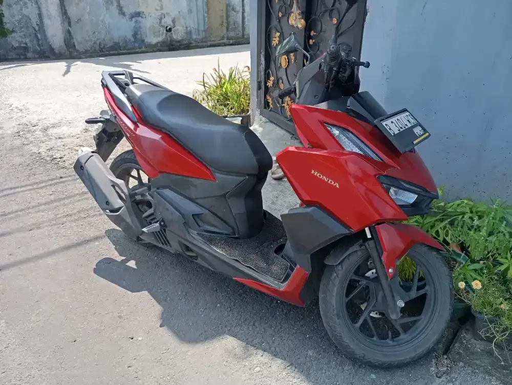 Honda Vario 160 Agustus 2023 jarang dipakai km 7900