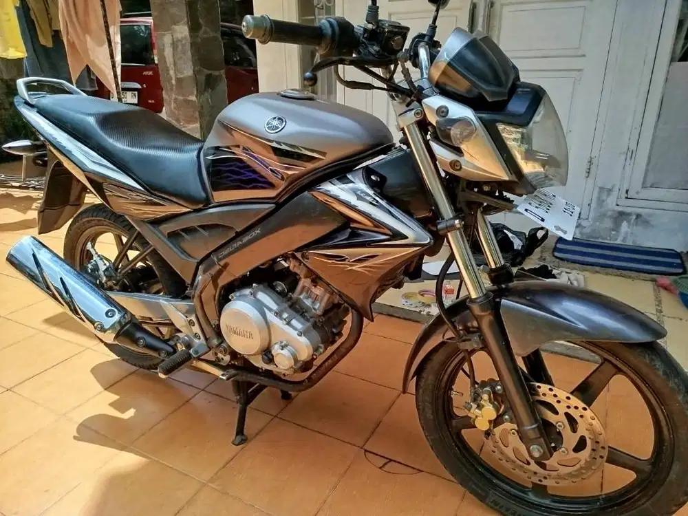 Vixion 2010 Tangguh mulus lengkap siap pakai