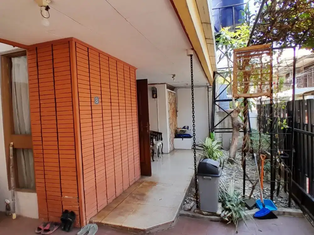 Dijual Rumah design Mezzanine  di Tebet Barat Dalam  - Tebet