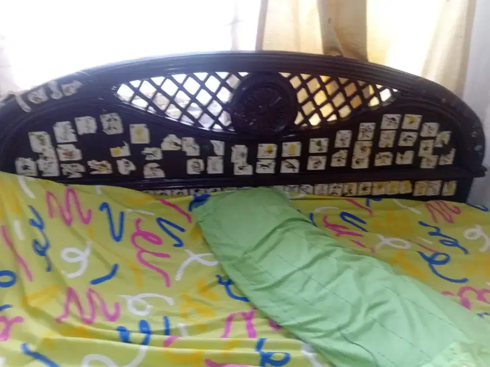 Tempat tidur jati jadul Bu Buat kebutuhan sehari hari Bandung kota