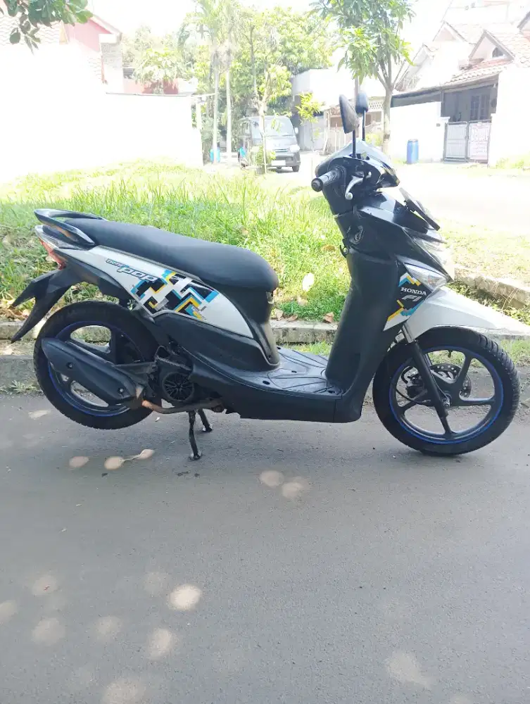 Honda Beat Pop ESP 2016 fulori supergres ajak baru byar 04-2027 graha