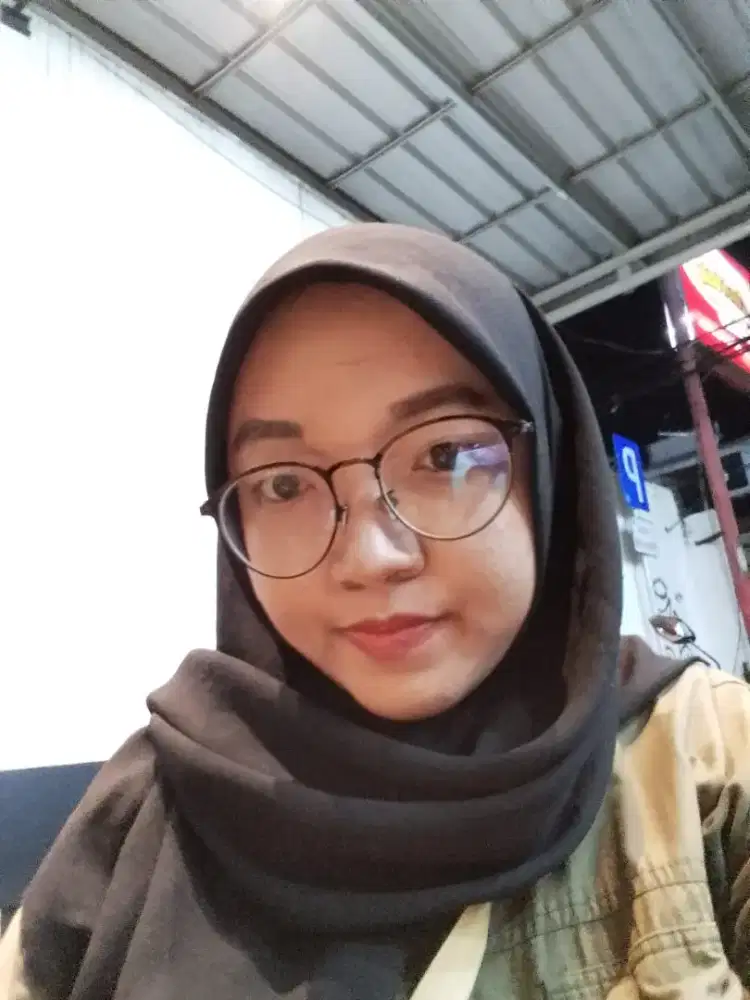 Mencari pekerjaan admin online shop/packing barang