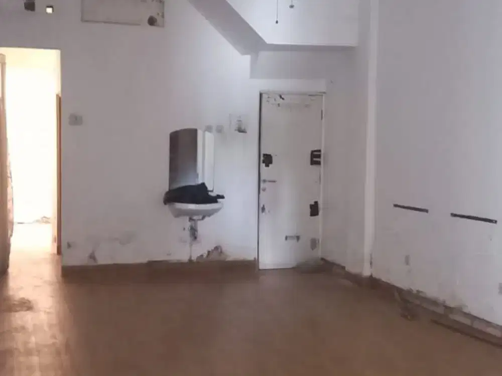 Disewa ruko BU taman surya 5