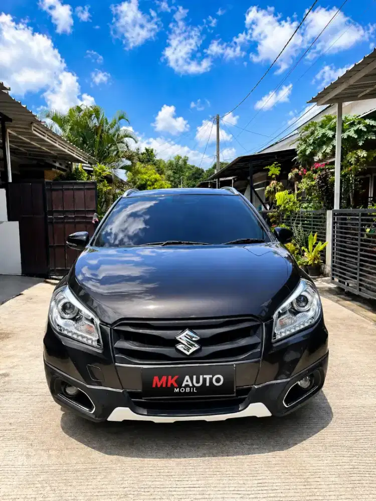 Suzuki SX4 S-Cross AT 2017 Istimewa!  107 Juta  Pajak Off