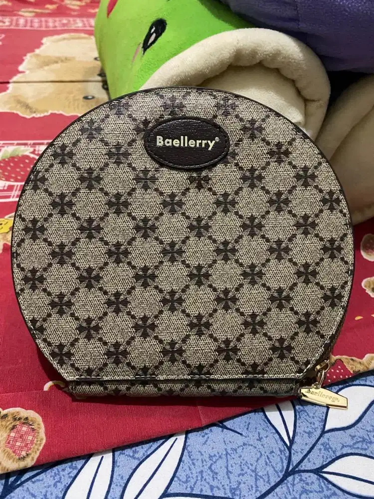 Tas bahu Baellery warna coklat