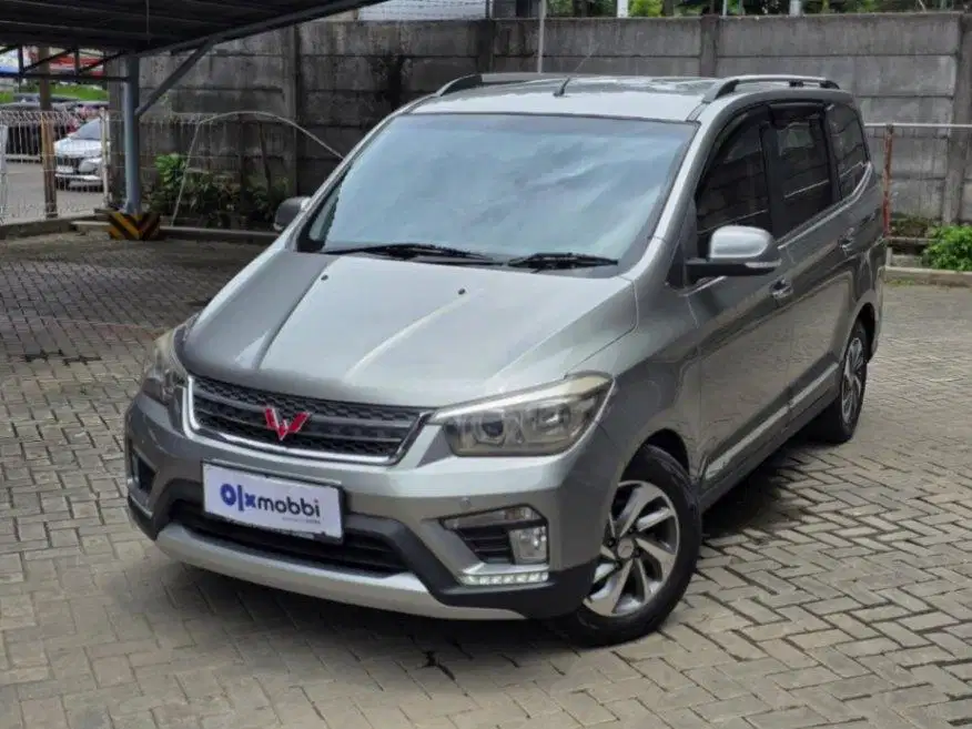 Wuling Confero S 1.5 L ACT Lux Plus Bensin-MT 2020 Abu