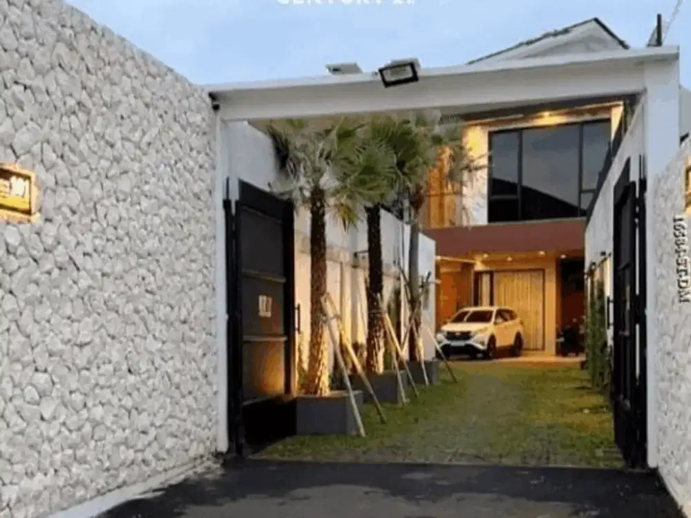 Dijual Rumah Mewah Semi Furnished Dekat MRT Lebak Bulus