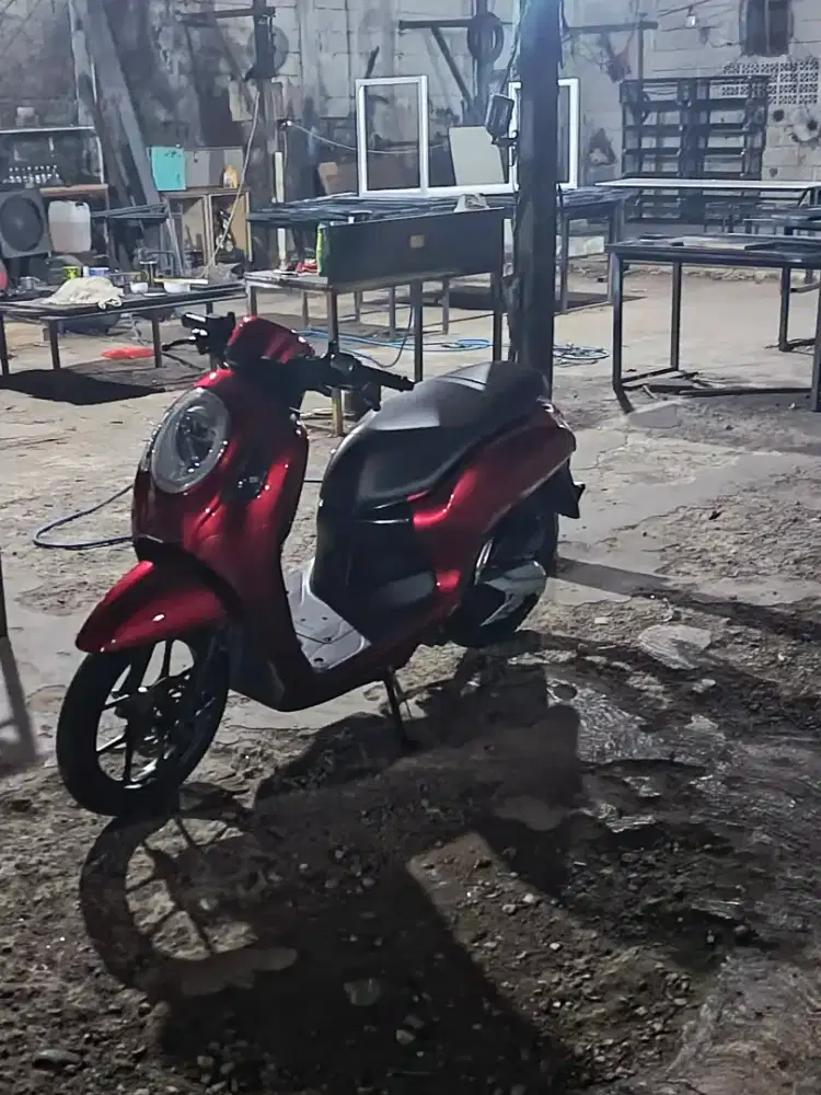 Jual motor honda scoopy th 2023
