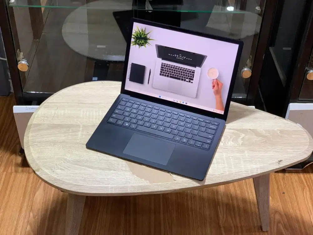 Microsoft Surface Laptop 4 Intel Corei7-1185G7 Ram 16GB Touchscreen