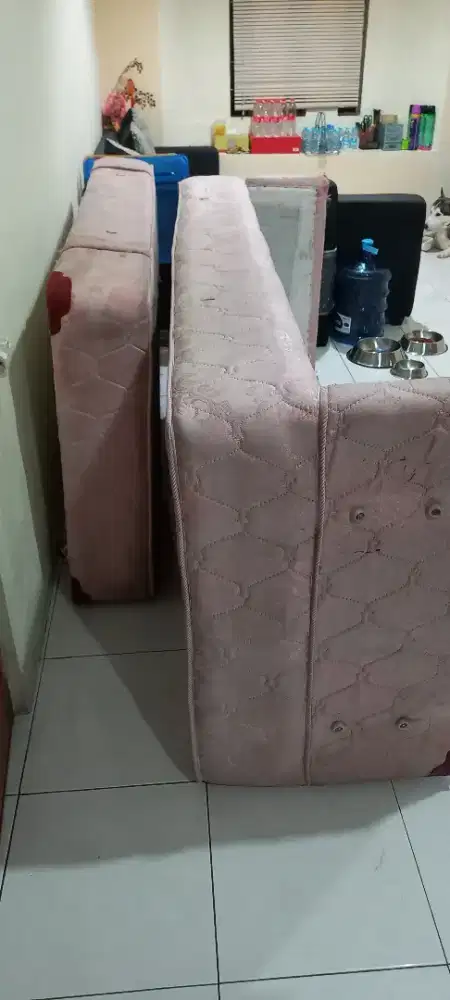 Springbed  Merek Central