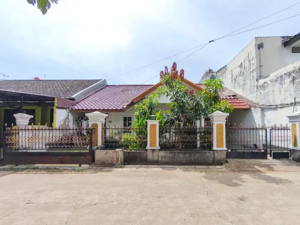 Rumah LT 198 Akses Dekat Lagoon Avenue Mall Bekasi Siap Huni J-31738