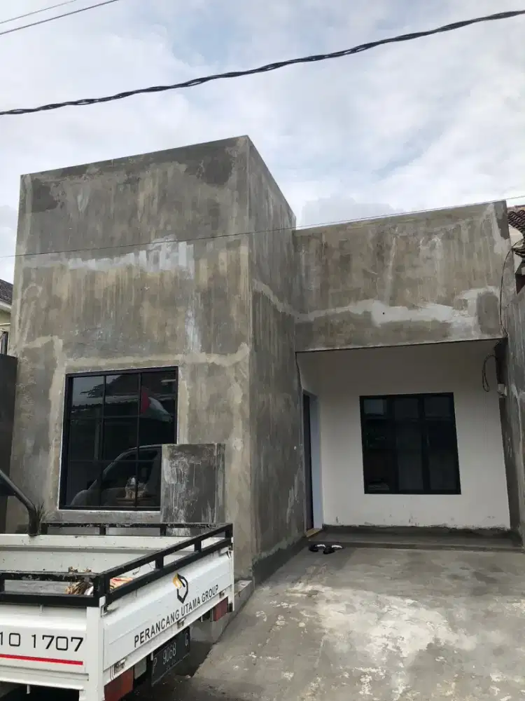 Rumah 2KT di jalan Kasuari Gebang Jember