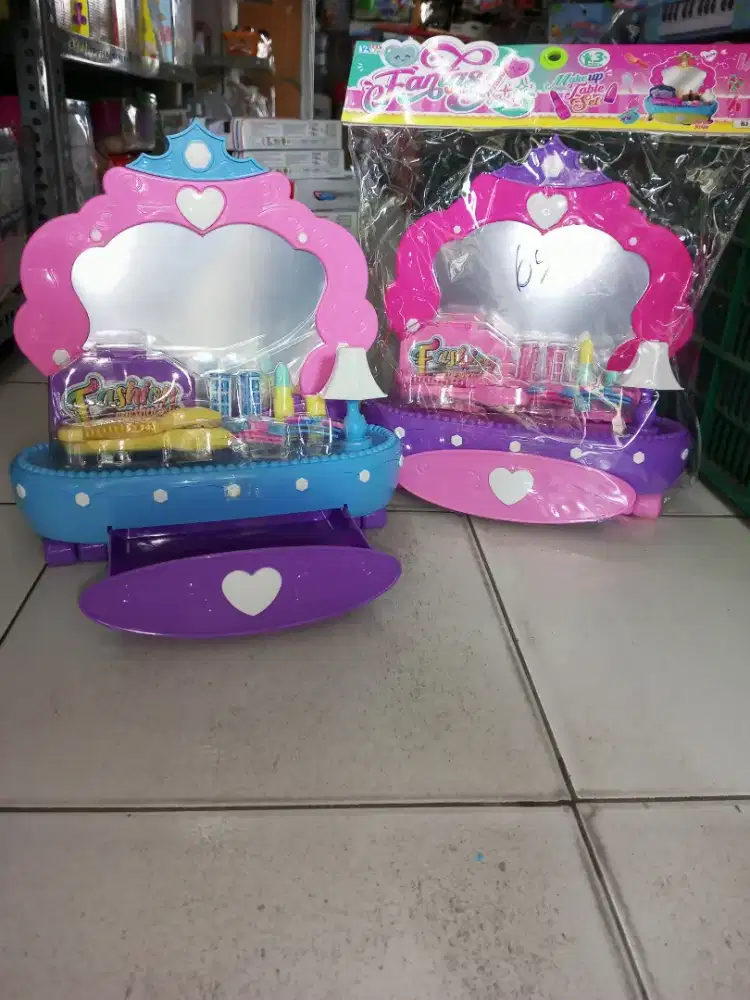 Mainan Anak Meja Rias Set