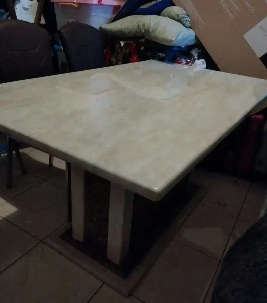 Set Meja Makan Marmer ( 4 kursi )