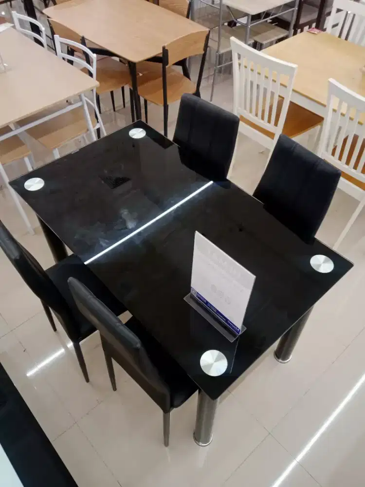 Set Meja Makan MINKA