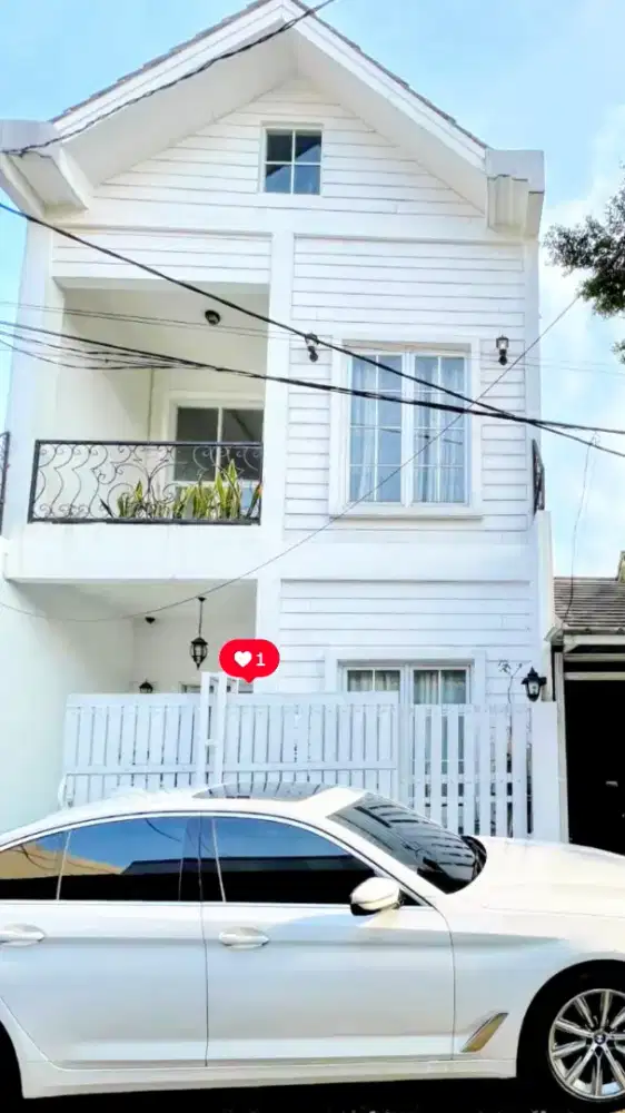 Rumah American Style 3 Lantai, Full Furnished, Dekat Tol Sentul