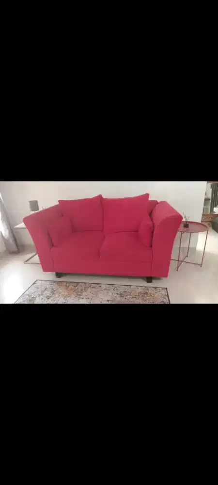 Sofa&lemari kaca pintu model geser