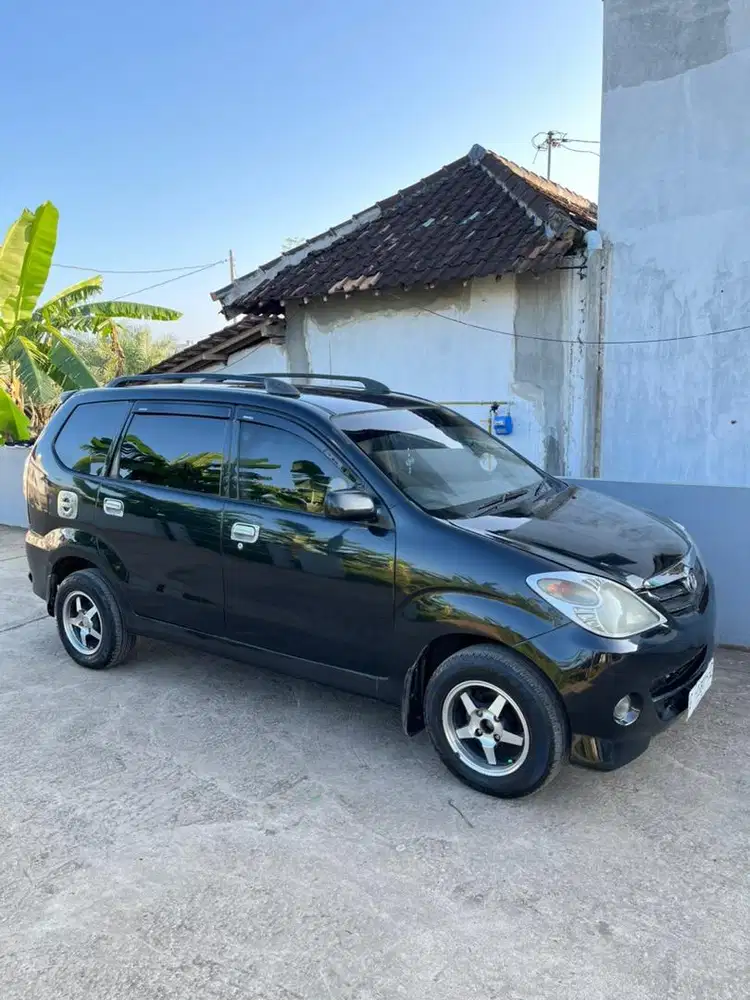 TOYOTA AVANZA 2005 G