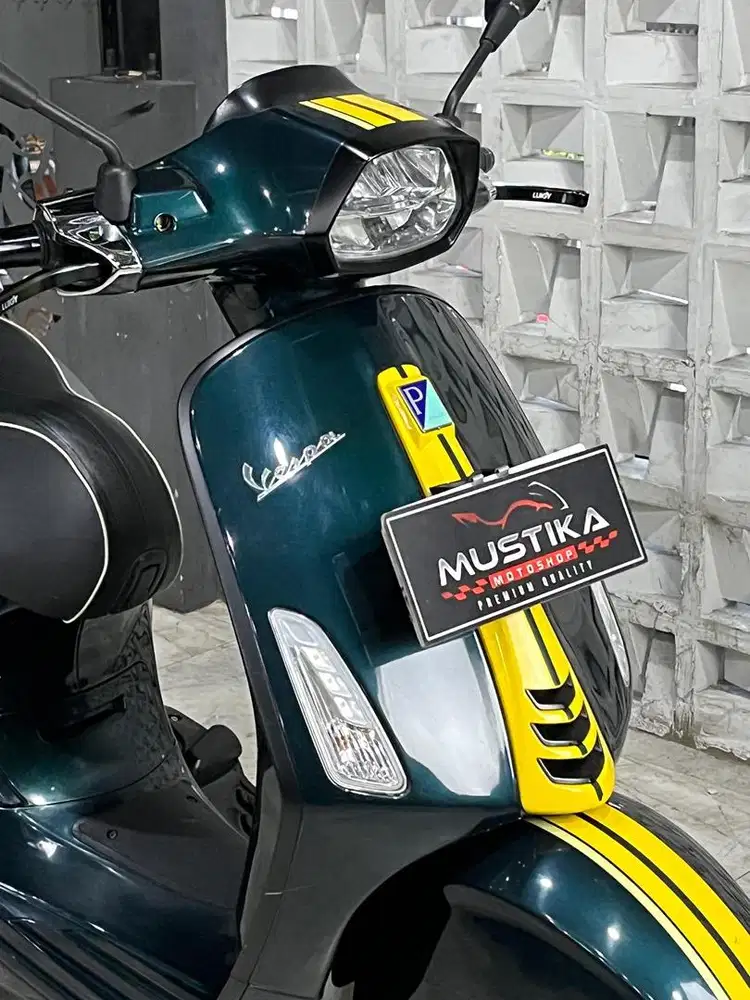 Spesial edition!!Vespa Sprint Racing Sixties th 2020-Ayu Mustika
