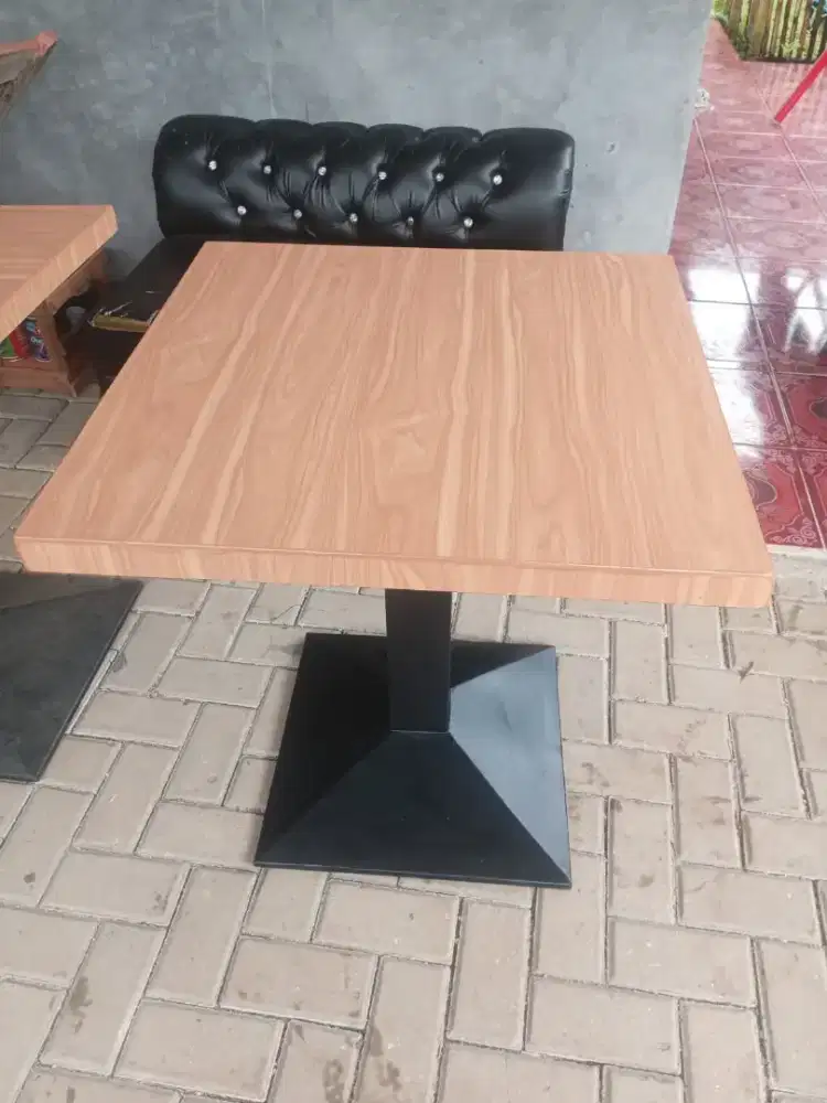 Meja kafe atau buat jualan
