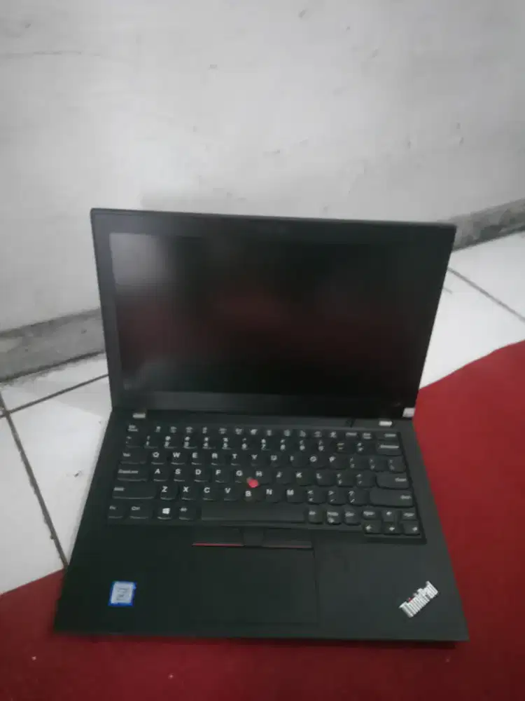YANG LAGI BUTUH LAPTOP DENGAN SPESIFIKASI MEWAH HARGA TERJANGKAU