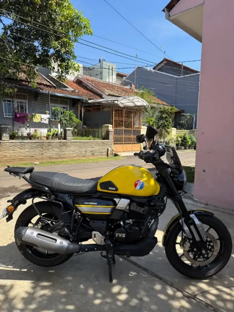 TVS Ronin 2025 low KM