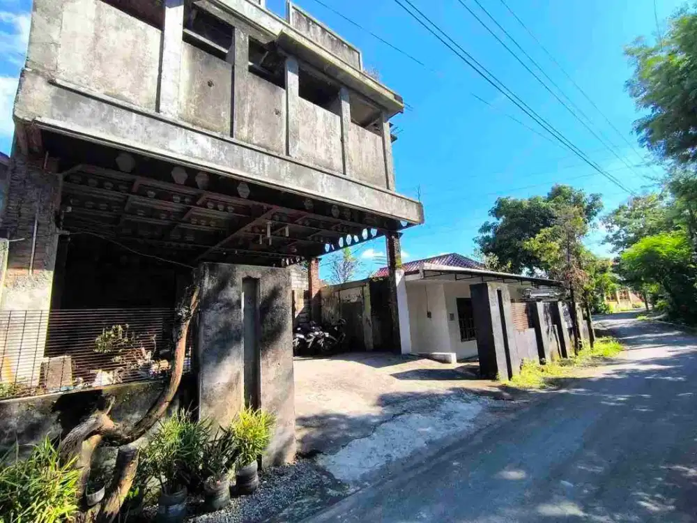 Rumah Rencana Kos Hitung tanah di dekat UNS.