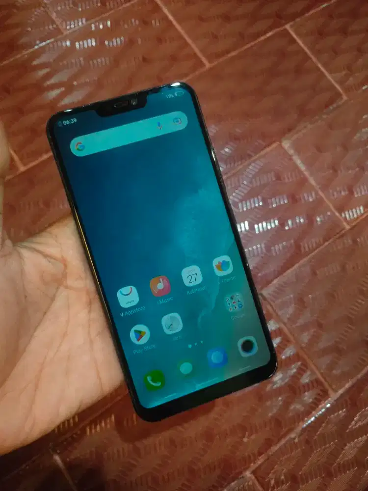 Vivo V9 ram 4/64