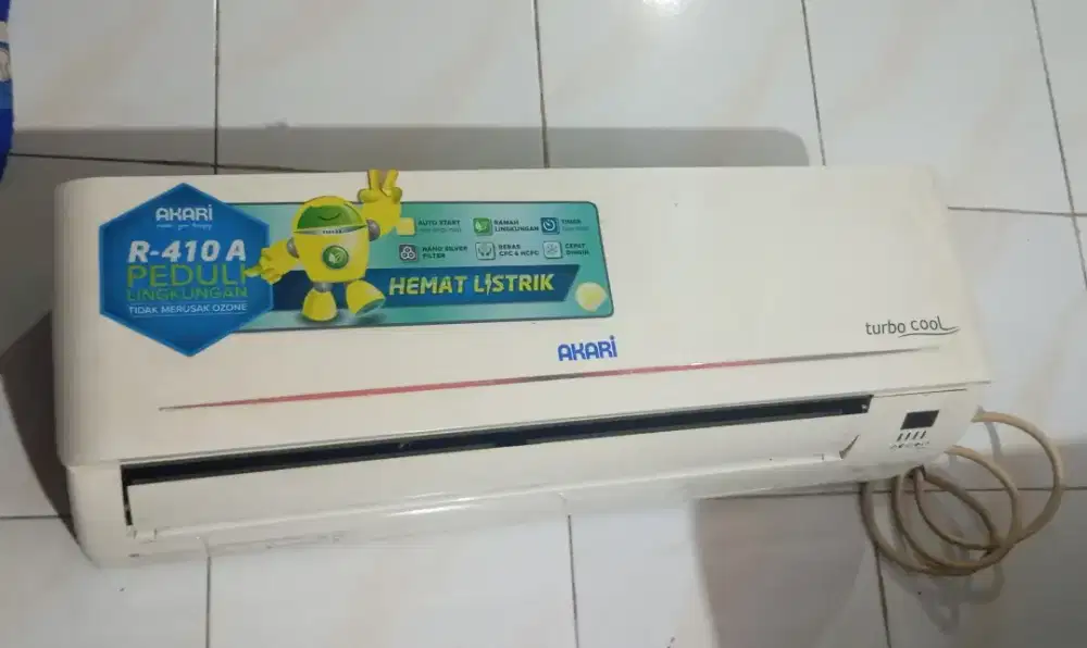 FOR SALEE!! AC AKARI 1/2 PK