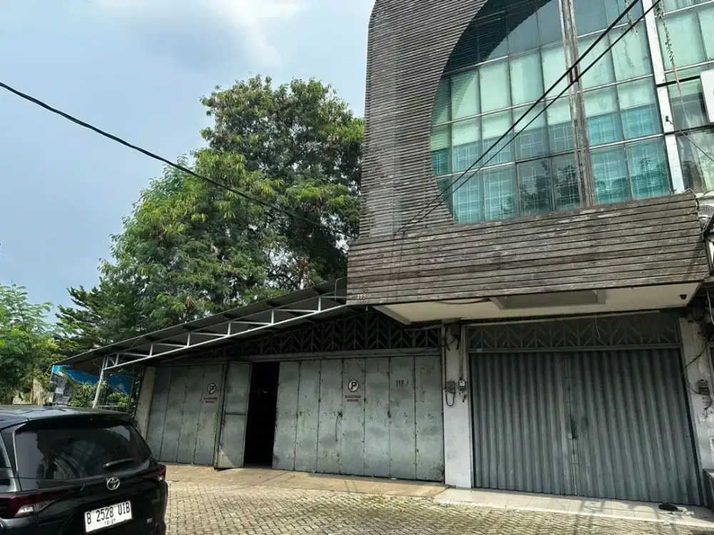 Jual Shophouse Lokasi Strategis di Jakarta Barat