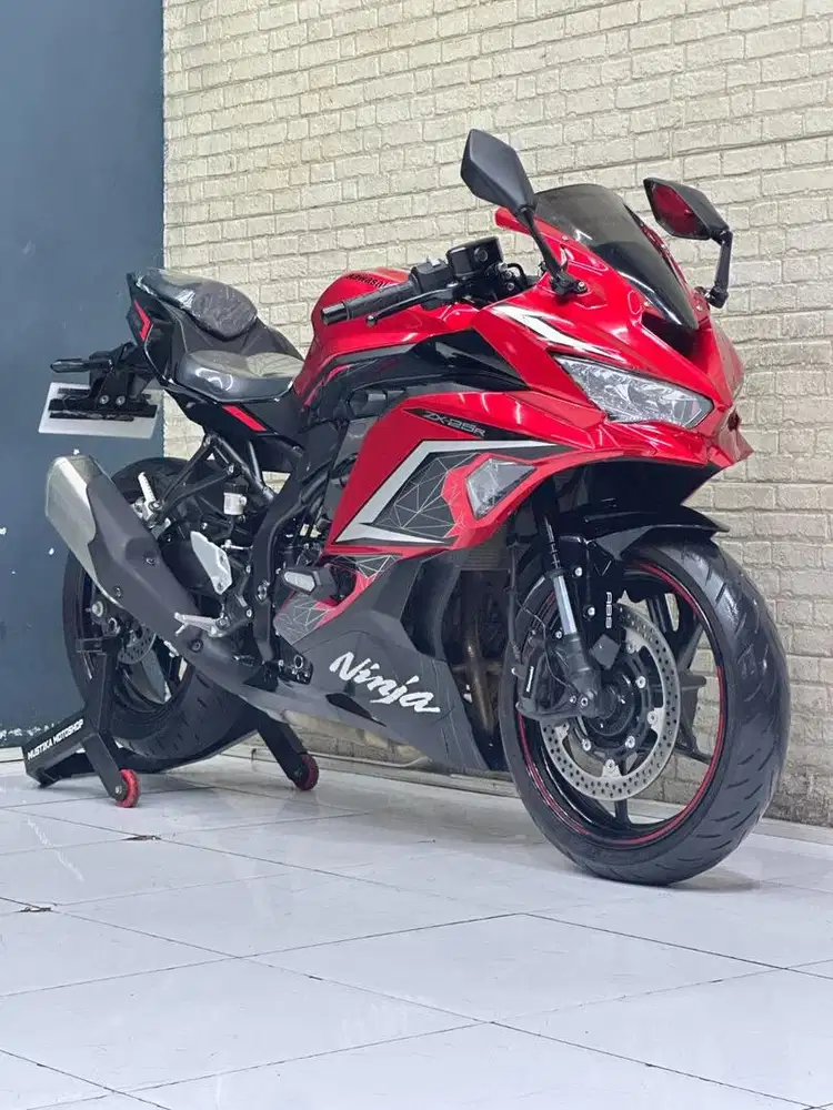 Odo 4rb Perak‼️ Kawasaki ZX25R ABS QS 2023 Unit Grade A - Zaki Mustika