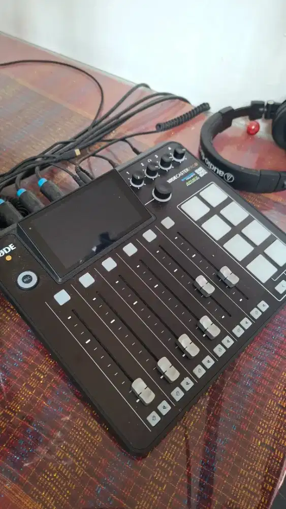 RODE CASTER PRO II