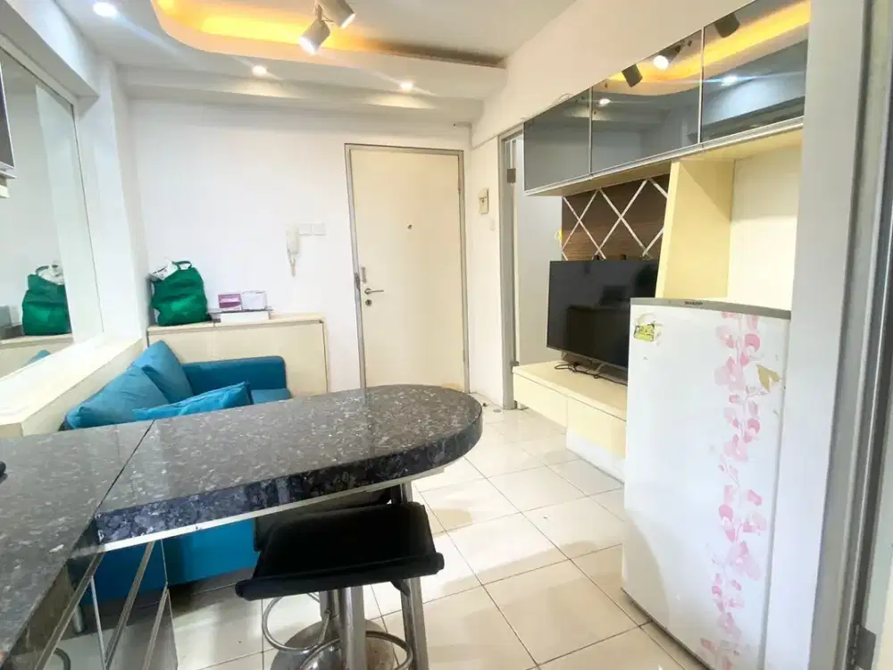 dijual 2 kamar apartemen furnished view laut!