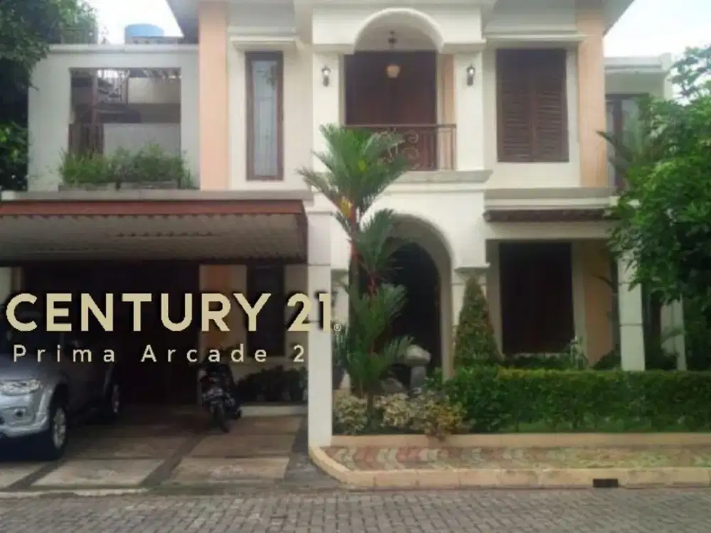 Dijual Rumah Strategis Ada Swimming Pool Dekat Stasiun Sudimara di Ciputat Tangsel Lr-2663