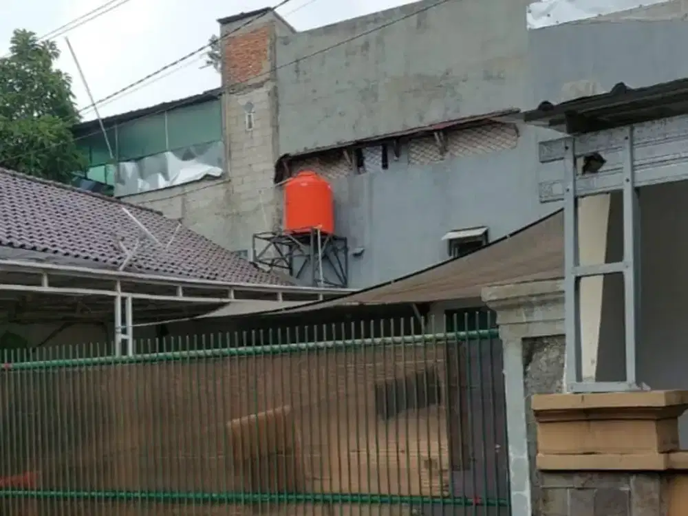 Dijual rumah via lelang   Lokasi: jalan lewa kel.pekayon kec.pasar rebo jakarta timur