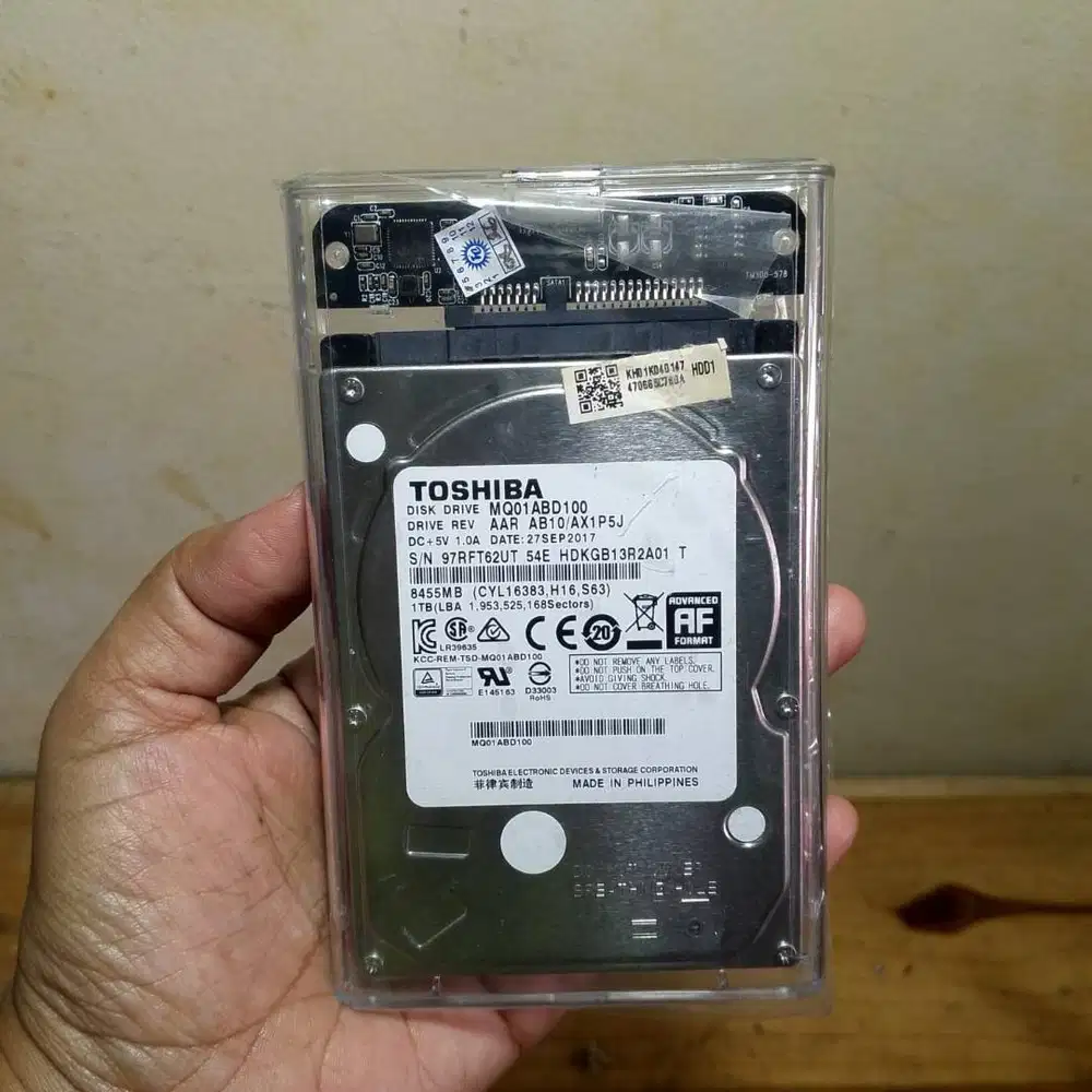 Hard disk eksternal HDD 1 TB merk Toshiba sentinel 100%