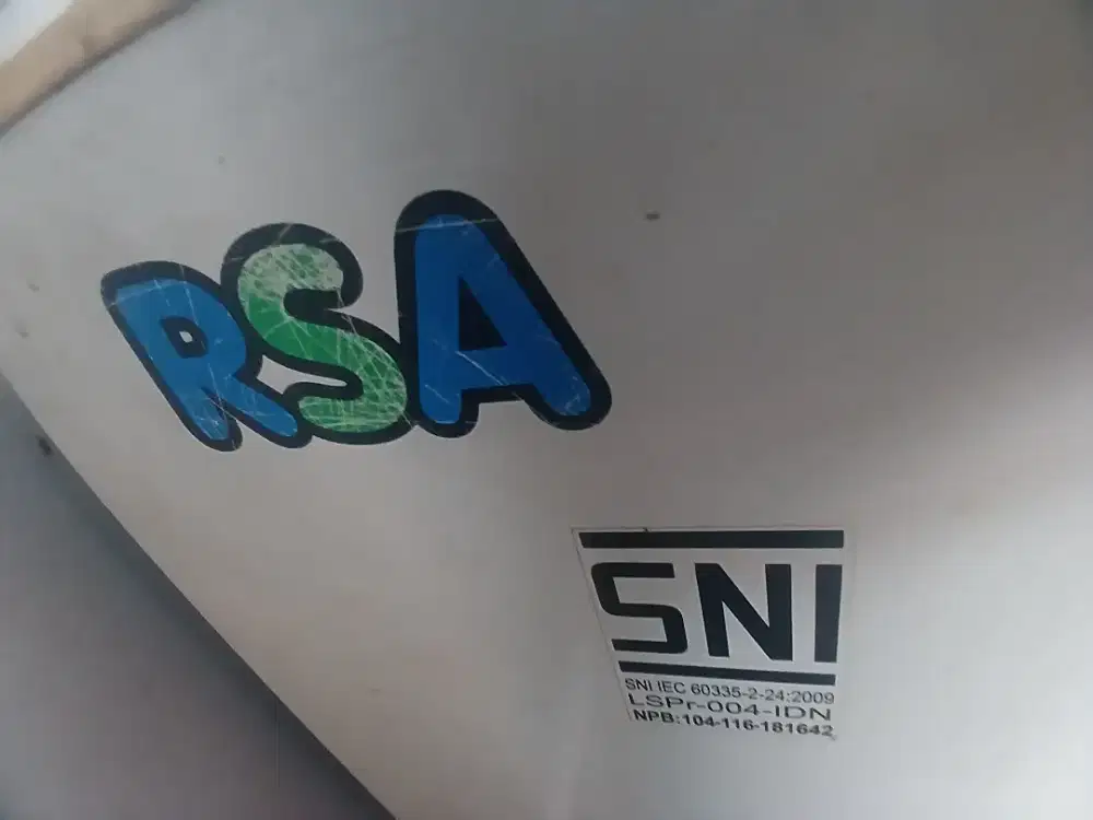 Freezer merk RSA model CF-310. 310 liter.