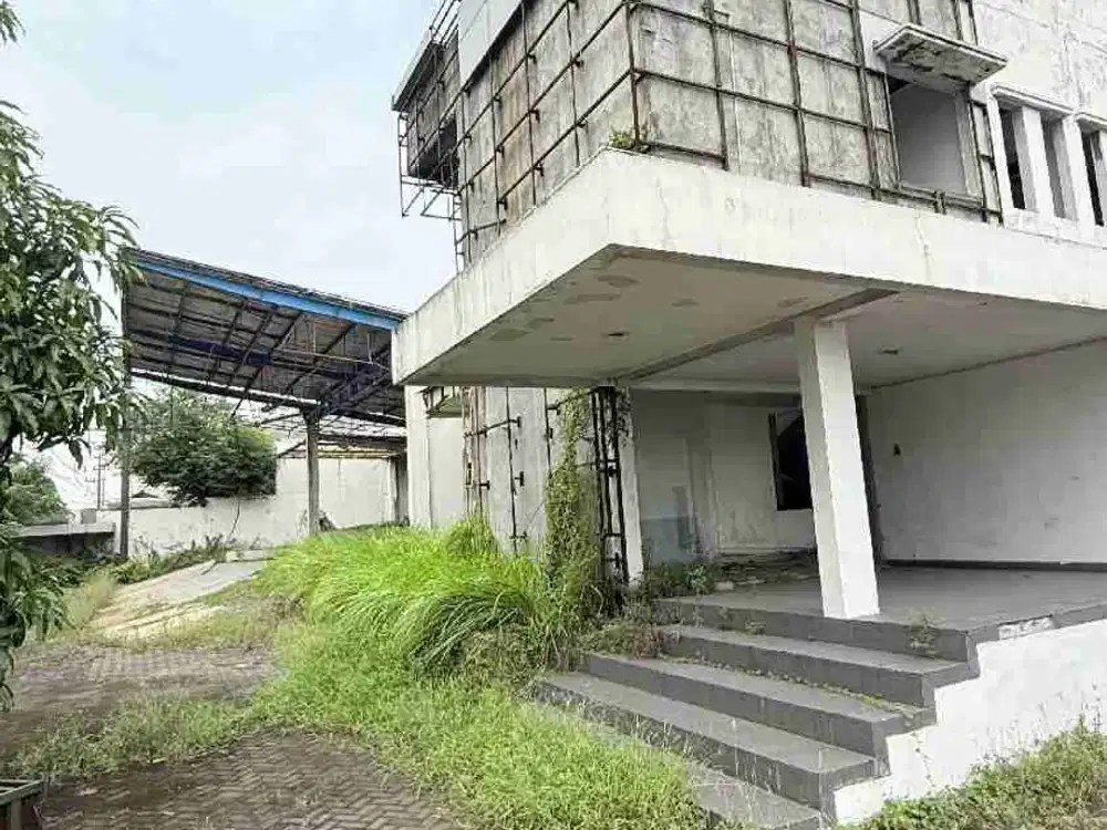 Dijual Gedung Kantor hitung Tanah di Nol raya provinsi. kletek Taman Sidoarjo