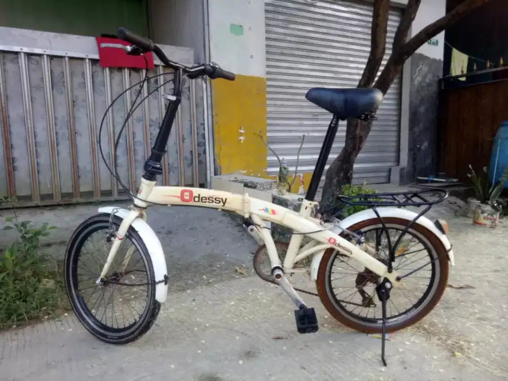 Sepeda lipat ODESSI Rims 20.inch