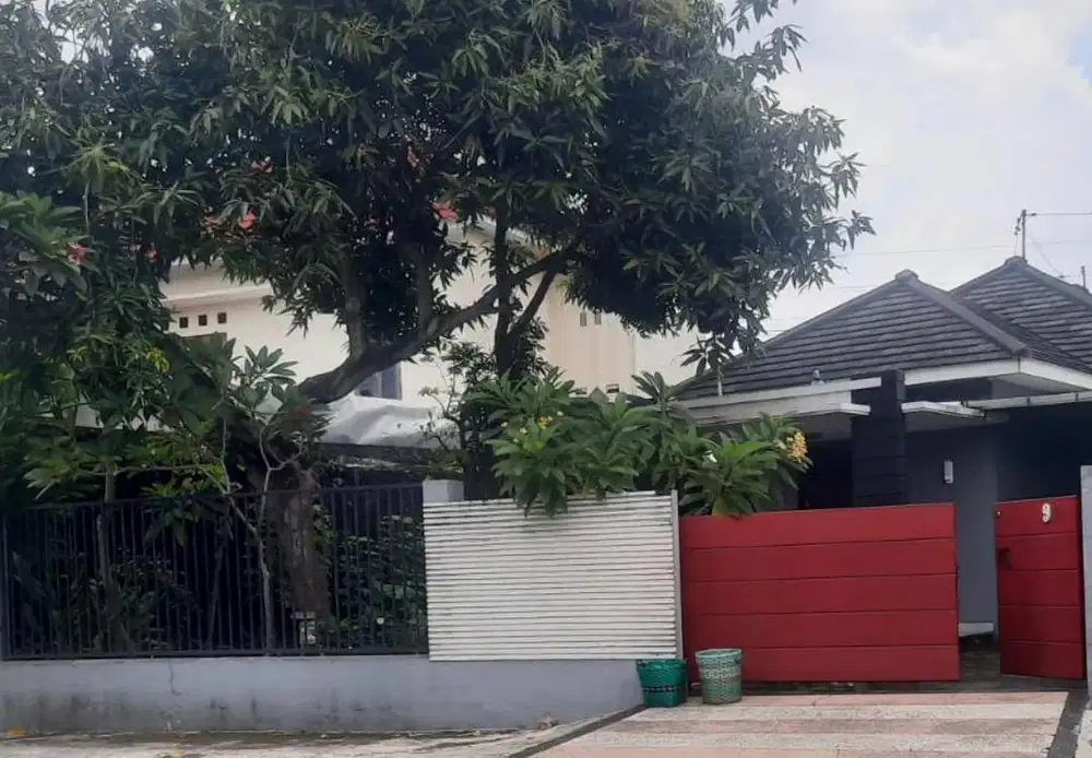 Dijual tanah dan bangunan